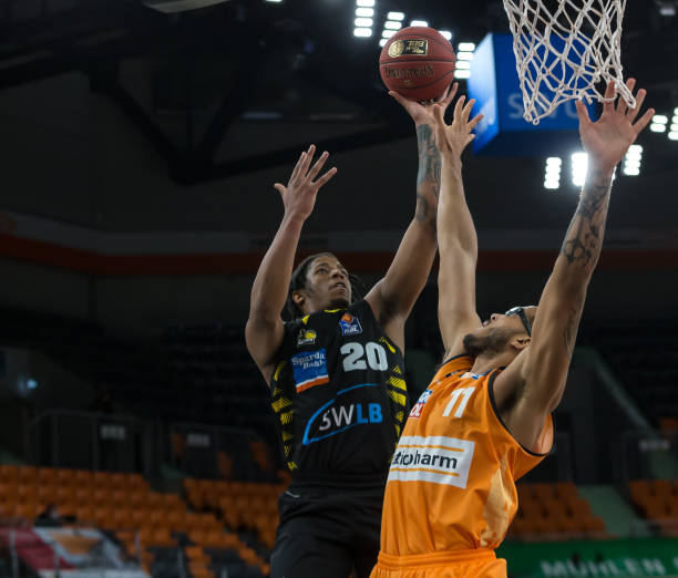 通过全场紧 通过全场紧