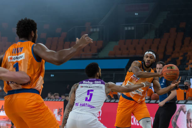 迫使对手叫 迫使对手叫